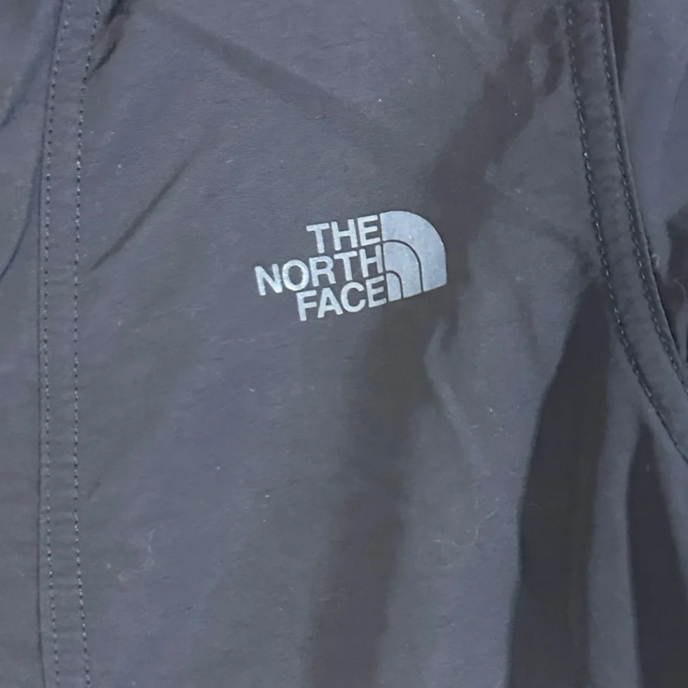 The North Face Black Gold & White Pullover Windbreaker Kangaroo Pocket